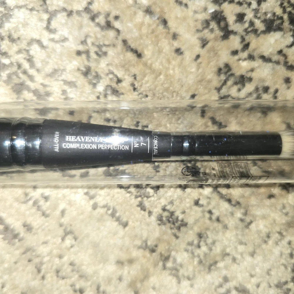 it Cosmetics Heavenly Luxe Complexion Perfection All-Over Conceal Dual End #… - Picture 4 of 6